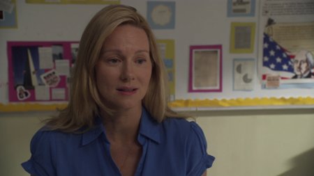 Sezon 1 Odcinek 12 Everything That Rises