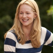 Laura Linney