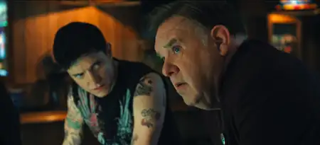 Hawk - galeria zdjęć - filmweb