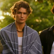 Outer Banks - galeria zdjęć - filmweb