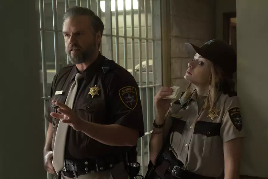 Holistyczna agencja detektywistyczna Dirka Gently'ego - galeria zdjęć - filmweb