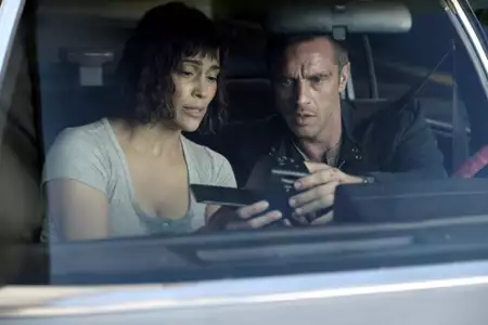 Gdzieś pomiędzy - galeria zdjęć - filmweb