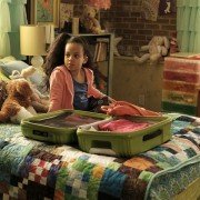Somewhere Between - galeria zdjęć - filmweb