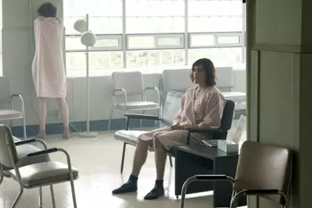 Gdzieś pomiędzy - galeria zdjęć - filmweb
