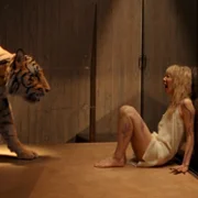 Hot Spot - galeria zdjęć - filmweb