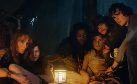 Crystal Lake - galeria zdjęć - filmweb