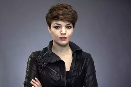 Być człowiekiem - galeria zdjęć - filmweb