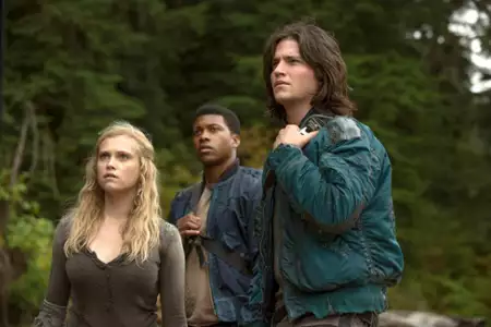 The 100 - galeria zdjęć - filmweb