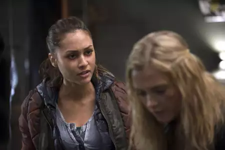 The 100 - galeria zdjęć - filmweb