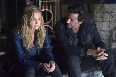 The 100 - galeria zdjęć - filmweb