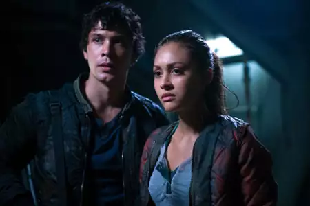 The 100 - galeria zdjęć - filmweb