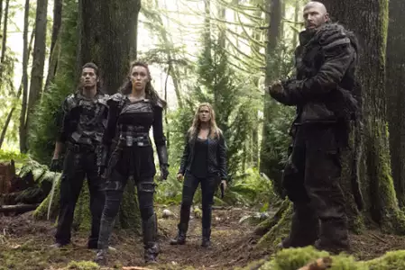 The 100 - galeria zdjęć - filmweb