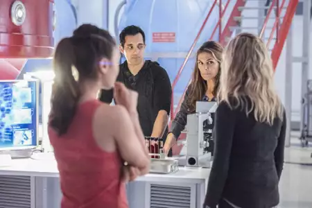 The 100 - galeria zdjęć - filmweb
