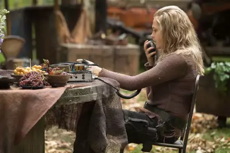 The 100 - galeria zdjęć - filmweb