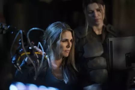 The 100 - galeria zdjęć - filmweb