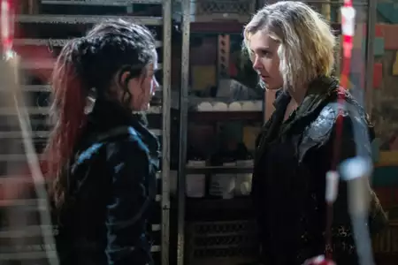The 100 - galeria zdjęć - filmweb