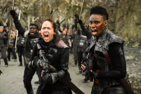 The 100 - galeria zdjęć - filmweb