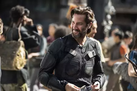 The 100 - galeria zdjęć - filmweb