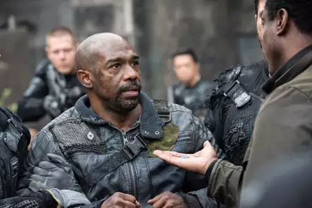 The 100 - galeria zdjęć - filmweb