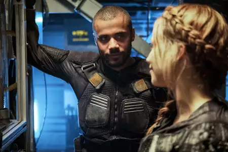 The 100 - galeria zdjęć - filmweb