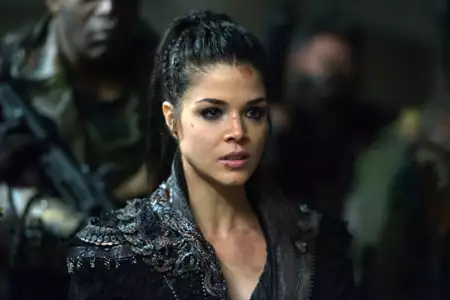 The 100 - galeria zdjęć - filmweb
