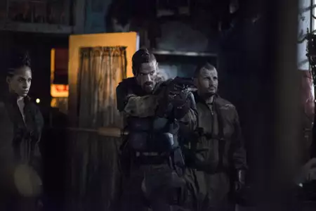 The 100 - galeria zdjęć - filmweb