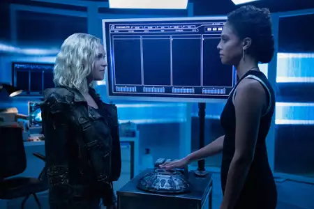 The 100 - galeria zdjęć - filmweb