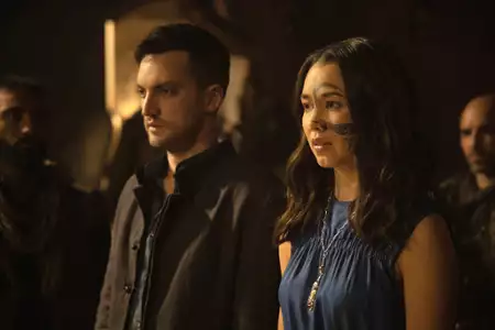 The 100 - galeria zdjęć - filmweb