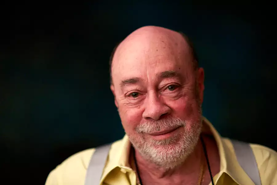 Whitney - galeria zdjęć - filmweb