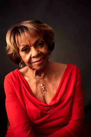 Whitney - galeria zdjęć - filmweb