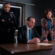 Elsbeth - galeria zdjęć - filmweb