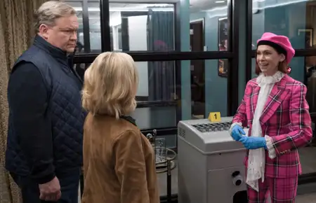 Elsbeth - galeria zdjęć - filmweb