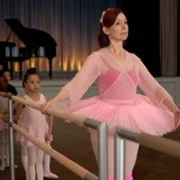 Elsbeth - galeria zdjęć - filmweb