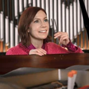 Elsbeth - galeria zdjęć - filmweb