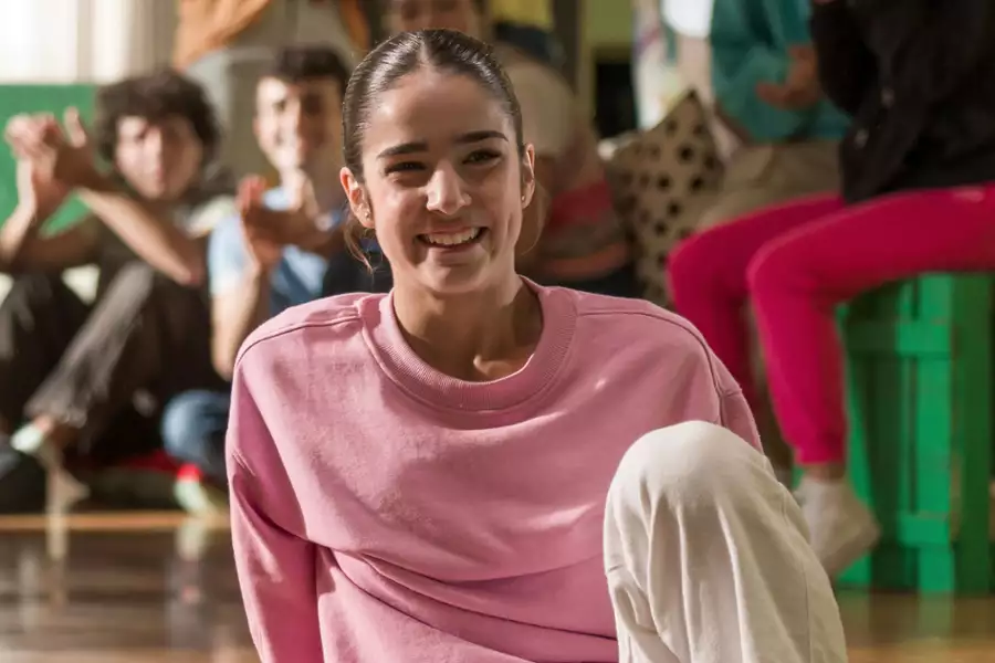Ayla i los Mirror - galeria zdjęć - filmweb