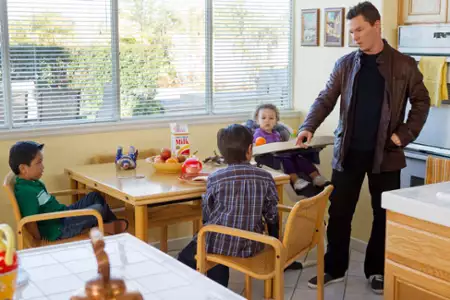 Gliniarze z Southland - galeria zdjęć - filmweb