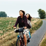 Miroirs III. Barka na oceanie - galeria zdjęć - filmweb