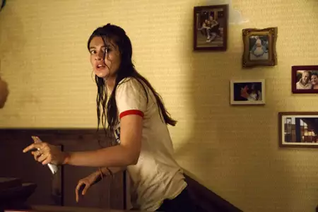 Into the Dark - galeria zdjęć - filmweb