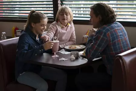 Into the Dark - galeria zdjęć - filmweb