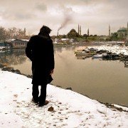 Uzak - galeria zdjęć - filmweb