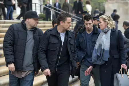 Seven Seconds - galeria zdjęć - filmweb