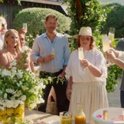 With Love, Meghan - galeria zdjęć - filmweb