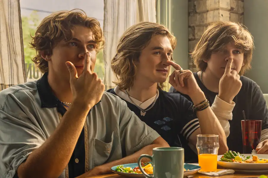 The Runarounds - galeria zdjęć - filmweb