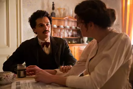 Geniusz - galeria zdjęć - filmweb