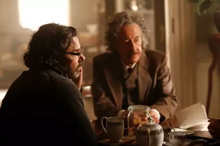 Geniusz - galeria zdjęć - filmweb