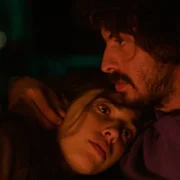 Unconditional - galeria zdjęć - filmweb