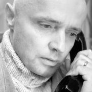 Chłopiec na galopującym koniu - galeria zdjęć - filmweb