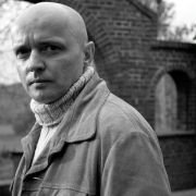 Chłopiec na galopującym koniu - galeria zdjęć - filmweb