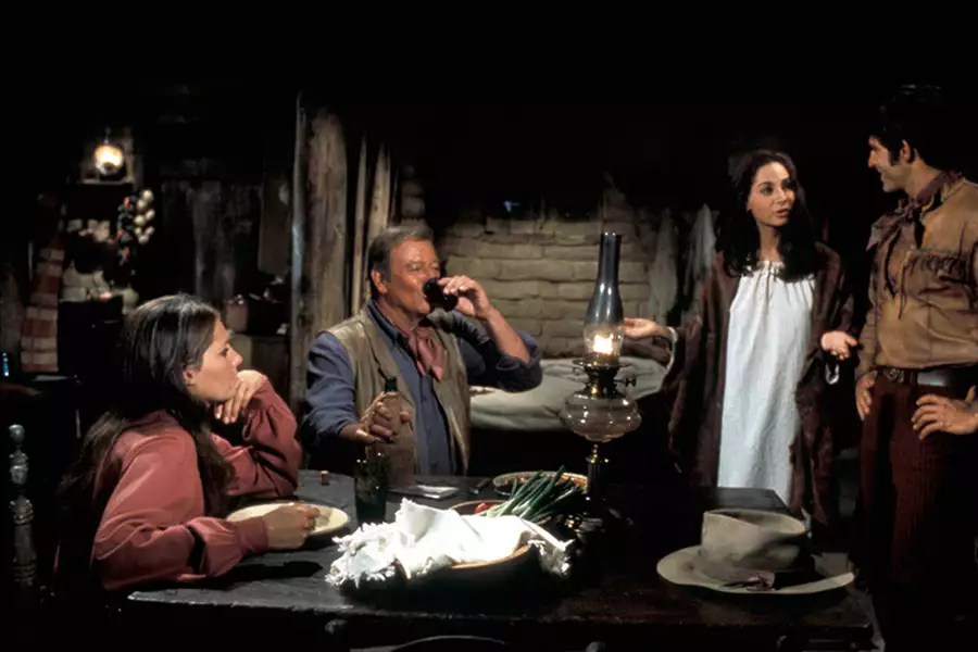 Rio Lobo - galeria zdjęć - filmweb