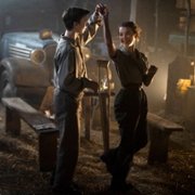 Cudowny chłopak. Biały ptak - galeria zdjęć - filmweb